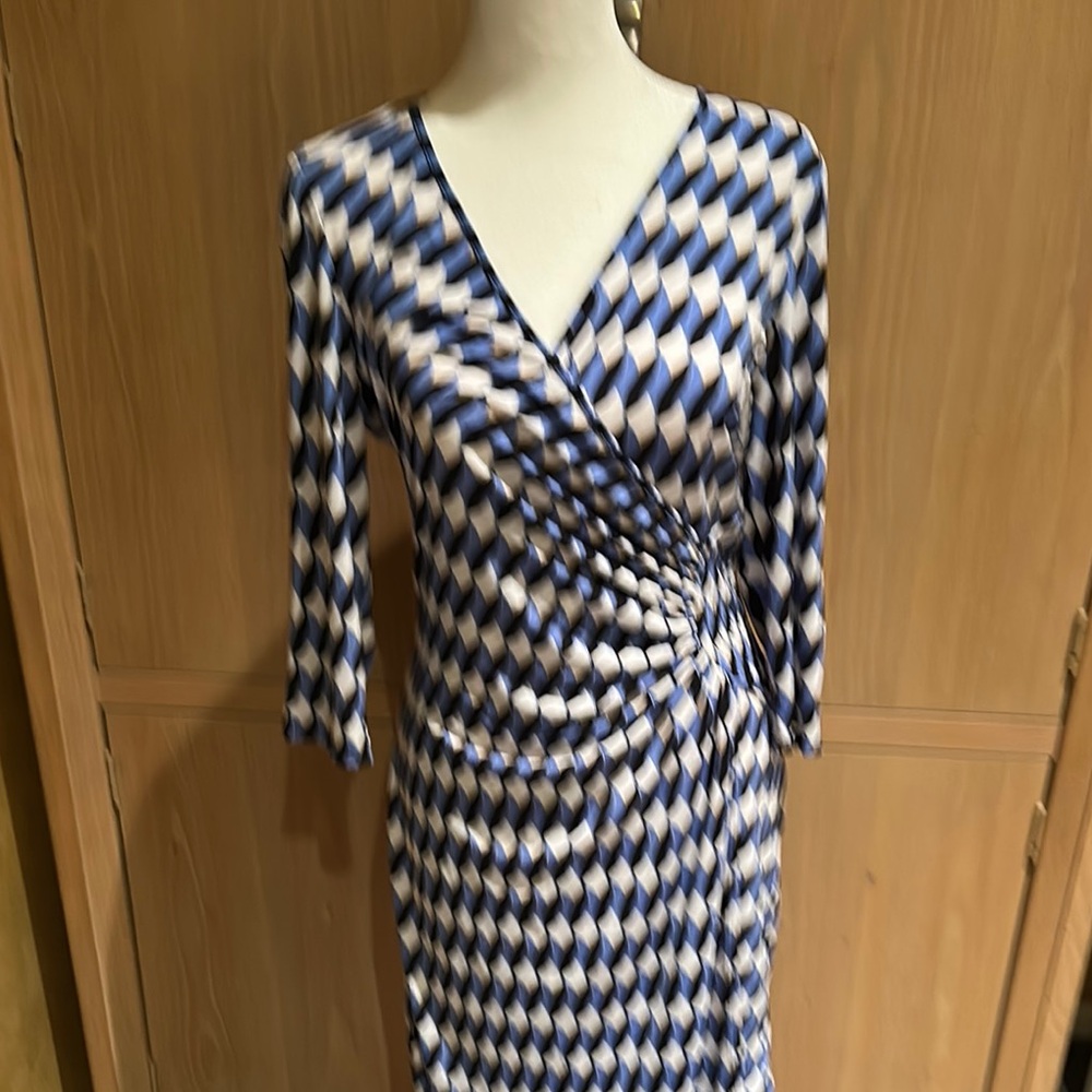 Elegant Blue and White Geometric Dress
